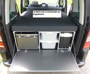 AMENAGEMENT AMOVIBLE REIMO CampingBox M - 111x74 x H 47,5 cm