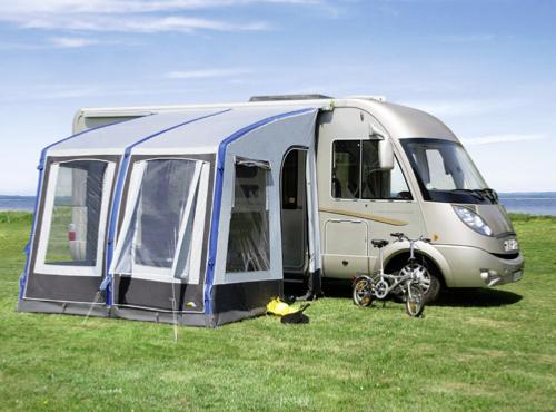 Comparatif - store ou auvent pour une caravane ou camping-car