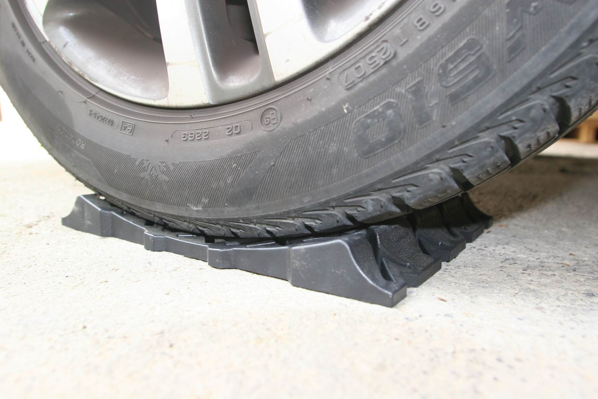 Kit anti-ovalisation du pneu  Cale de roue pour pneumatique