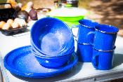 SET DE VAISSELLE EMAILLEE BLEU VINTAGE / 3 PIÈCES 