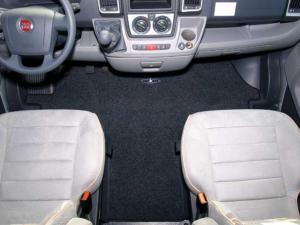 TAPIS DE CABINE FORD TRANSIT DE 2004 A 2006 - BASIC