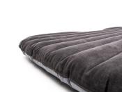 MATELAS GONFLABLE UNIVERSEL POUR LA BANQUETTE ARRIERE 137x84mm