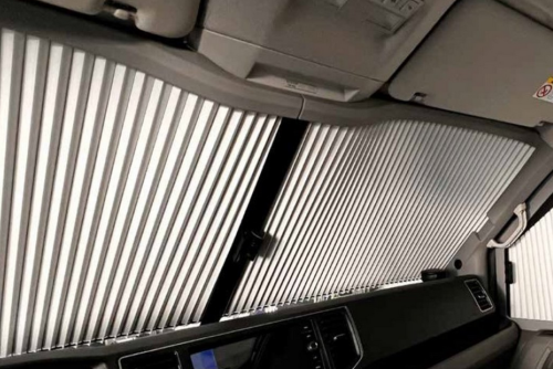 REMIFRONT IV PAREBRISE MAN TGE / CRAFTER A PARTIR DE 2024 - SANS COMPARTIMENT DE RANGEMENT EN HAUT