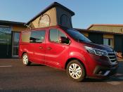 VAN HANROAD TREK4 L1 - 150CV-BVA – ROUGE CARMIN- SUR STOCK