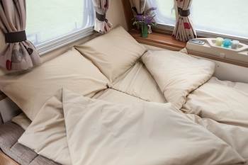 Lit Tout Fait Avec Surmatelas Camping