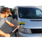 Raclette / brosse lave-vitre Extensible jusqu'à 1m70