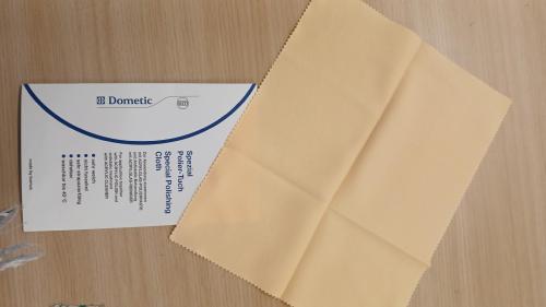 CHIFFON DE POLISSAGE SPECIAL DOMETIC POUR BAIE ACRYLIQUES